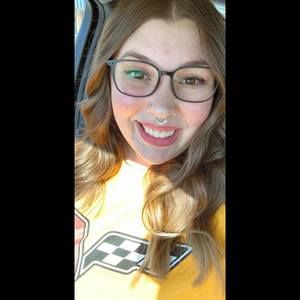 Meet your Posher, Katelyn